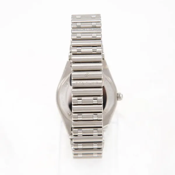 16855_watchlounge_lo.jpg