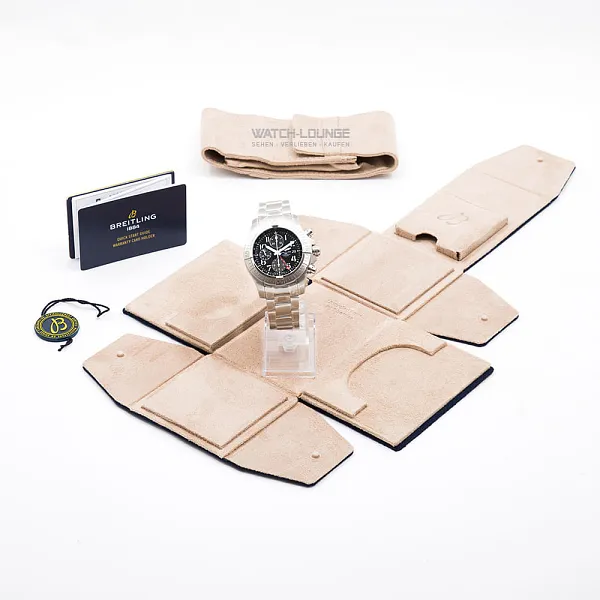 16880_watchlounge_lo.jpg