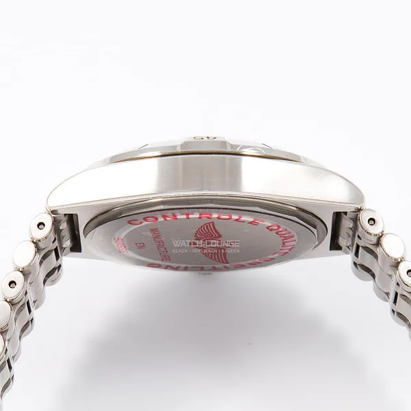 16888_watchlounge_lo.jpg