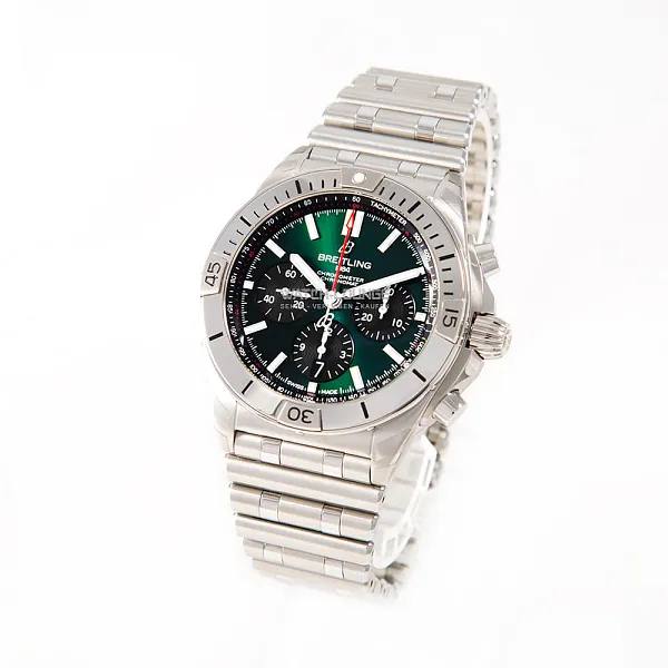 16911_watchlounge_lo.jpg