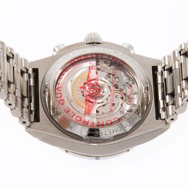 16914_watchlounge_lo.jpg