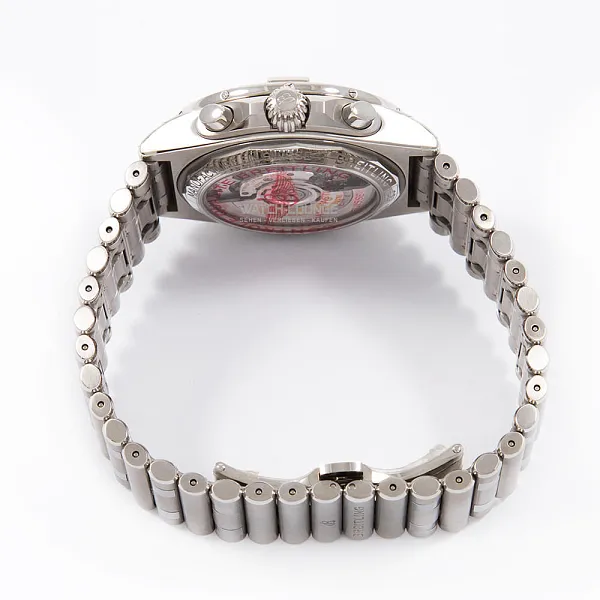 16915_watchlounge_lo.jpg