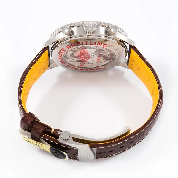16943_watchlounge_lo.jpg