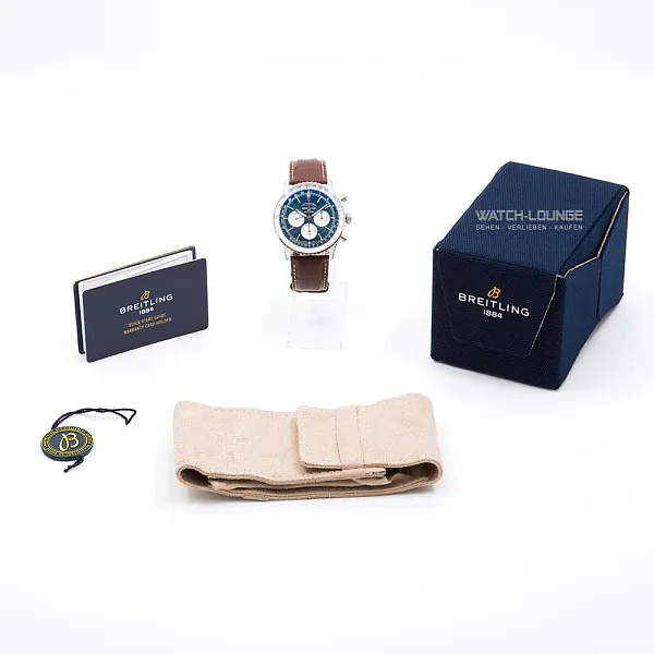 16945_watchlounge_lo.jpg