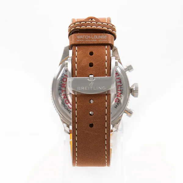 16972_watchlounge_lo.jpg