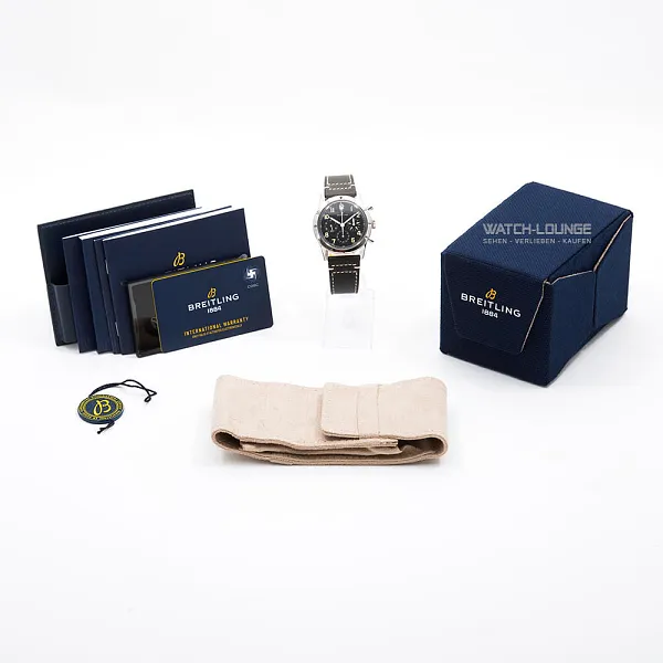16977_watchlounge_lo.jpg