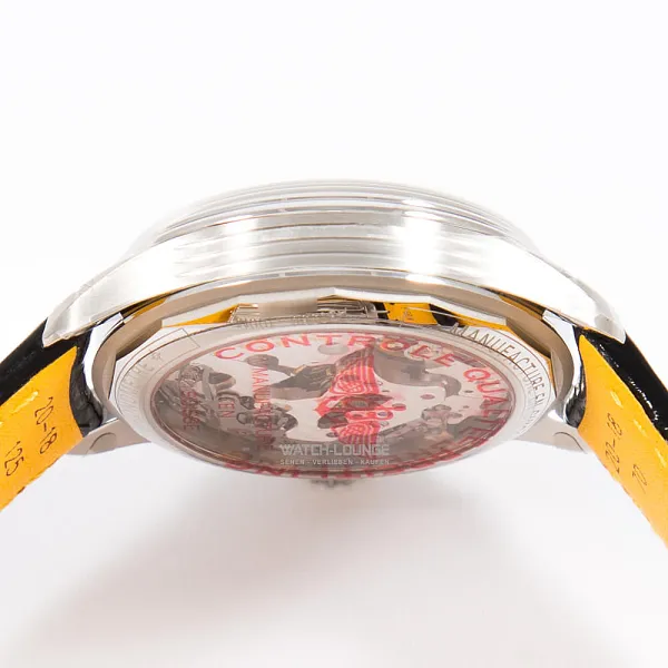 16987_watchlounge_lo.jpg