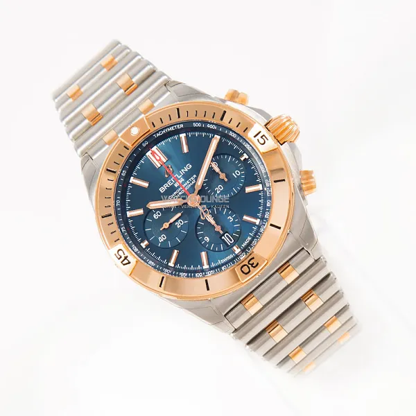 17046_watchlounge_lo.jpg