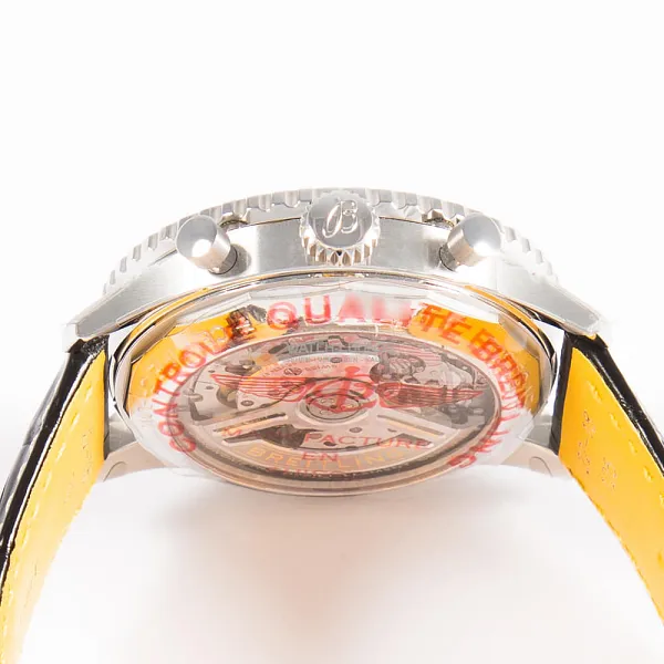 17078_watchlounge_lo.jpg