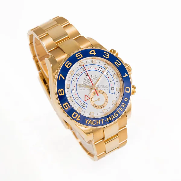 17118_watchlounge_lo.jpg