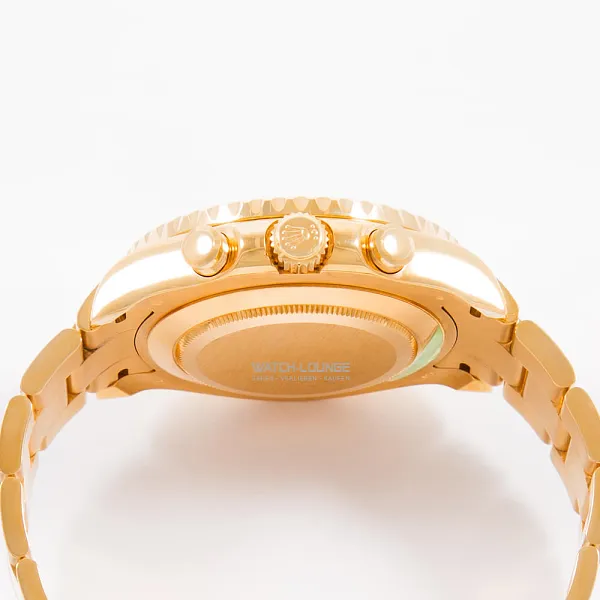 17120_watchlounge_lo.jpg