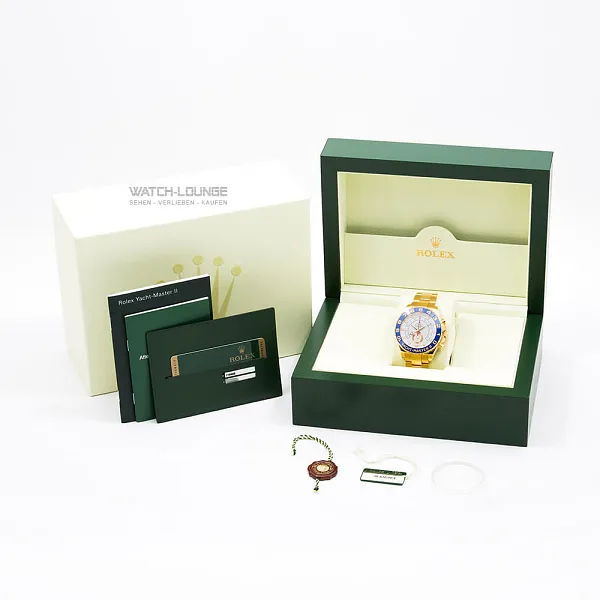 17124_watchlounge_lo.jpg