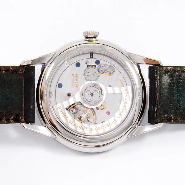 17210_watchlounge_lo.jpg