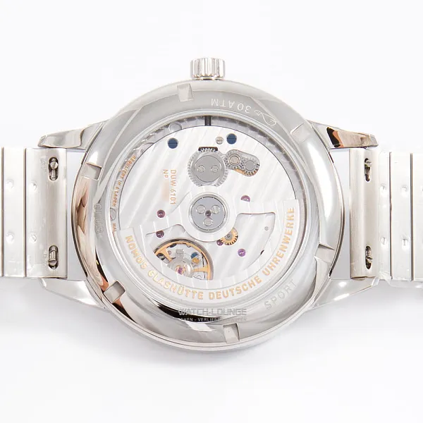 17221_watchlounge_lo.jpg