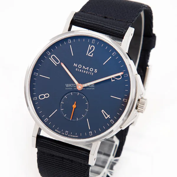 17225_watchlounge_lo_1.jpg