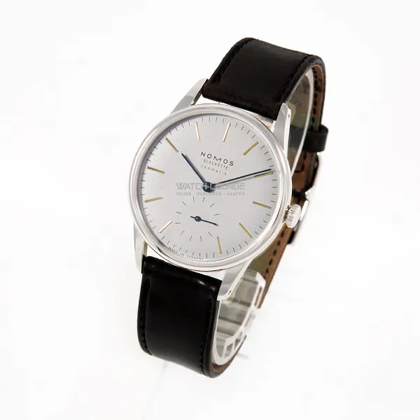 17240_watchlounge_lo.jpg