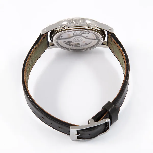 17244_watchlounge_lo.jpg