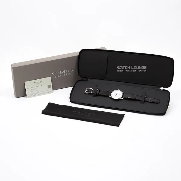 17246_watchlounge_lo.jpg