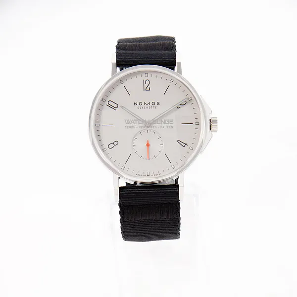 17249_watchlounge_lo.jpg
