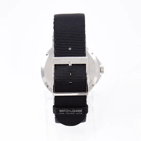 17256_watchlounge_lo.jpg