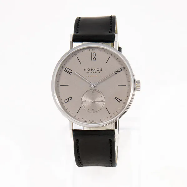 17304_watchlounge_lo.jpg