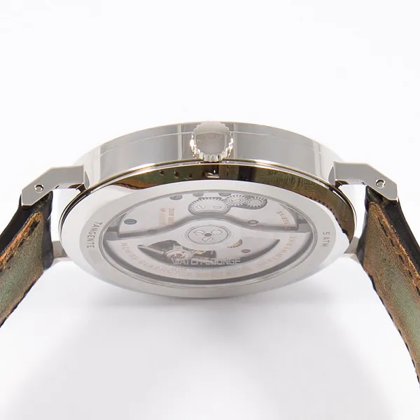 17318_watchlounge_lo.jpg