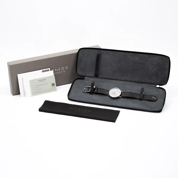 17334_watchlounge.jpg