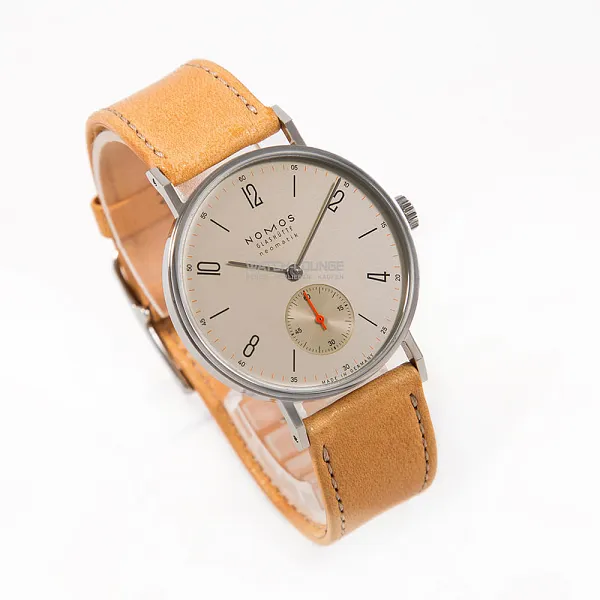 17338_watchlounge_lo.jpg