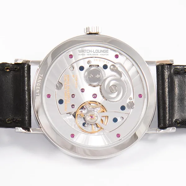 17364_watchlounge_lo.jpg
