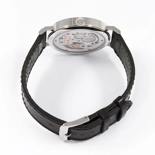 17365_watchlounge_lo.jpg