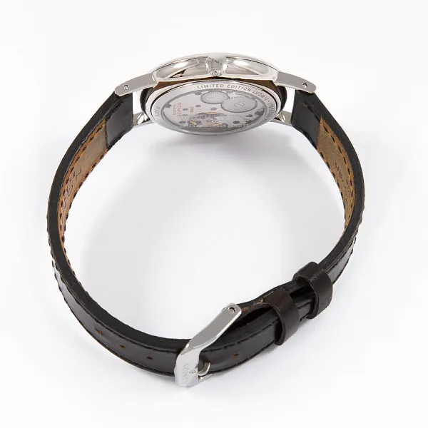 17376_watchlounge_lo.jpg