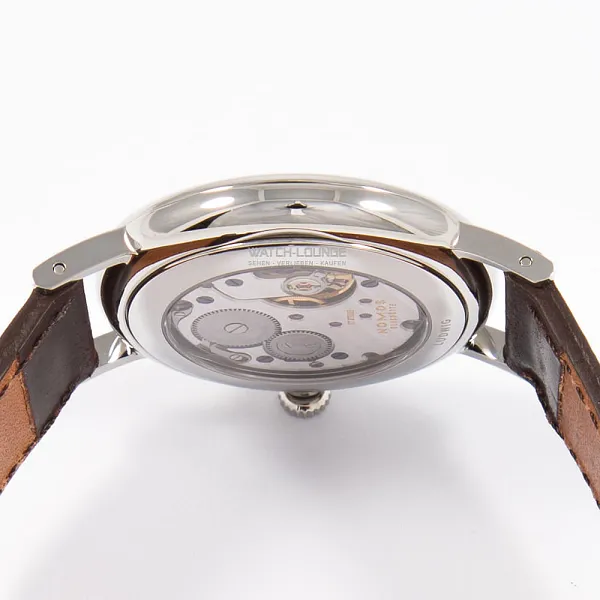 17385_watchlounge_lo.jpg