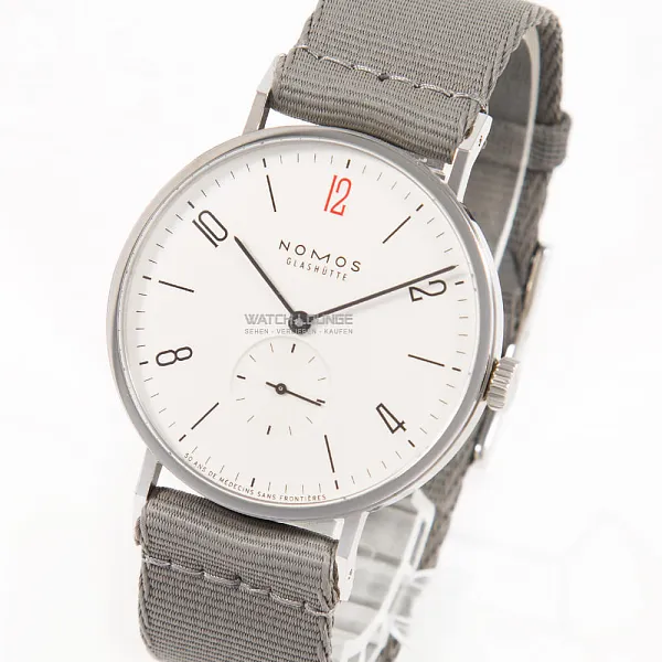 17390_watchlounge_lo_1.jpg