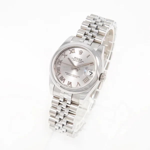 17467_watchlounge_lo.jpg