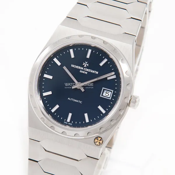 17477_watchlounge_lo_1.jpg