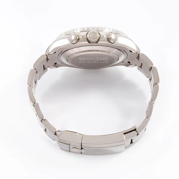 17507_watchlounge_lo.jpg