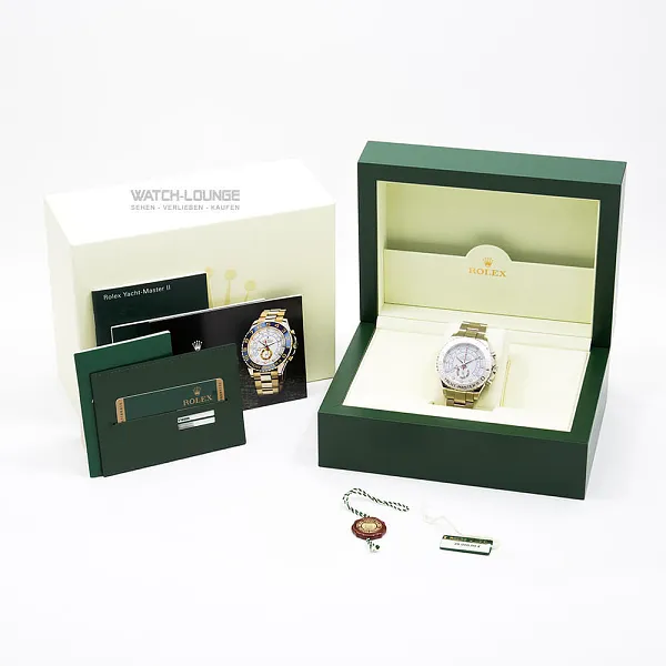 17509_watchlounge_lo.jpg