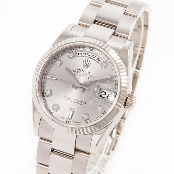 17512_watchlounge_lo_1.jpg