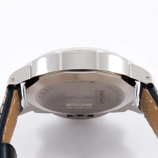 17526_watchlounge_lo.jpg