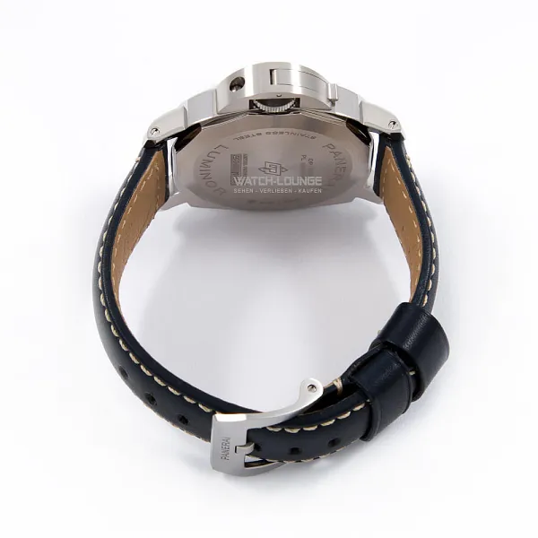 17528_watchlounge_lo.jpg