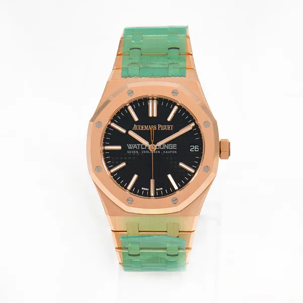 17532_watchlounge_lo.jpg