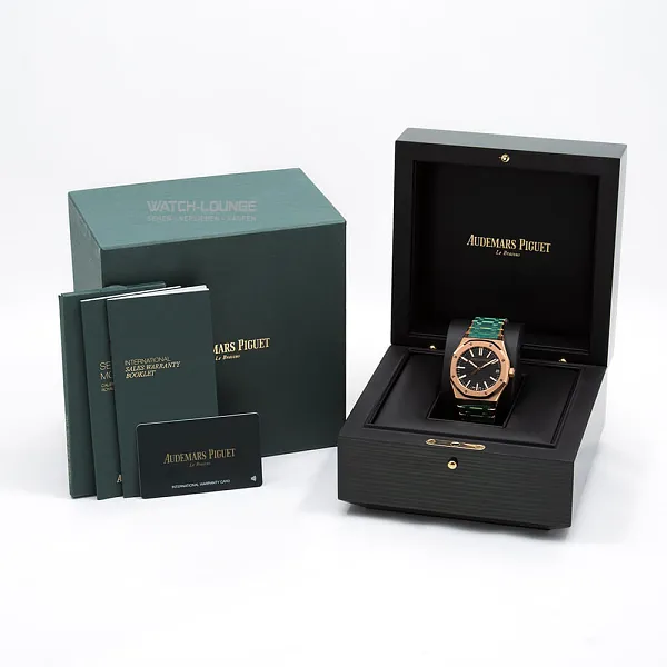 17540_watchlounge_lo.jpg