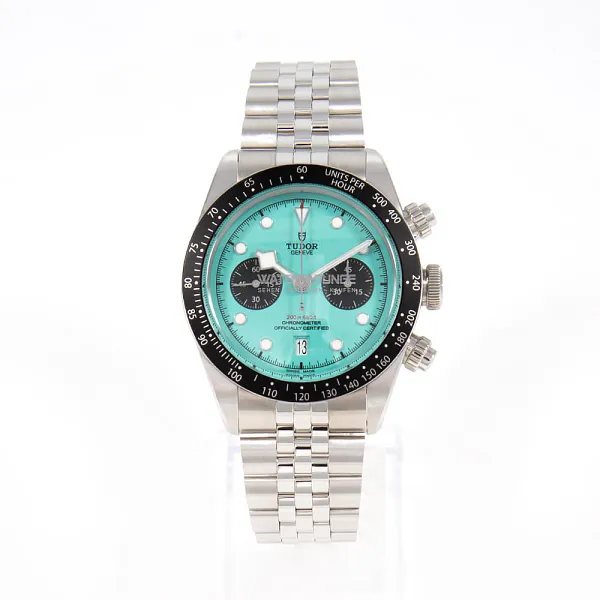 17543_watchlounge_lo.jpg