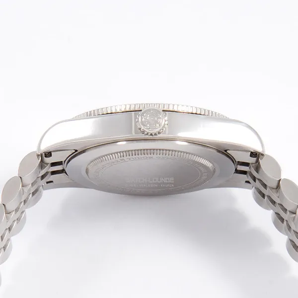 17556_watchlounge_lo.jpg