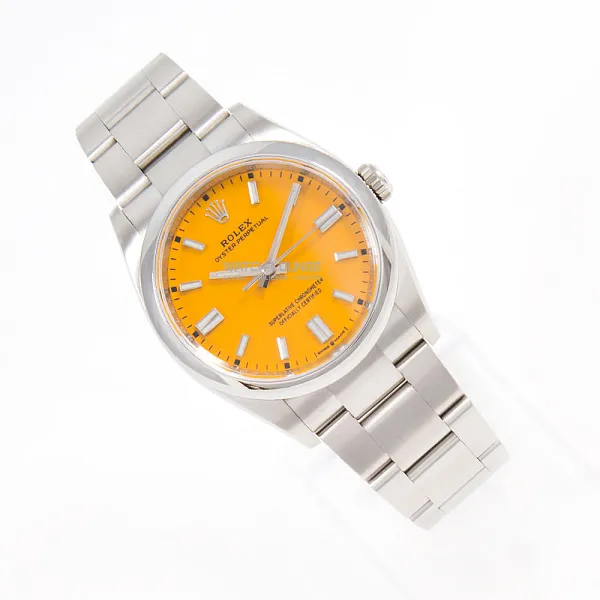 17574_watchlounge_lo.jpg