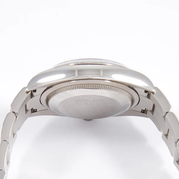 17579_watchlounge_lo.jpg