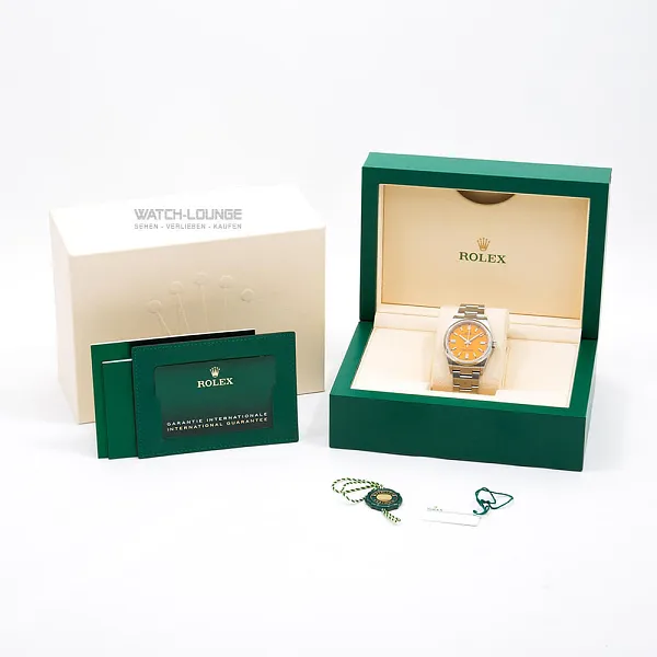 17582_watchlounge_lo.jpg