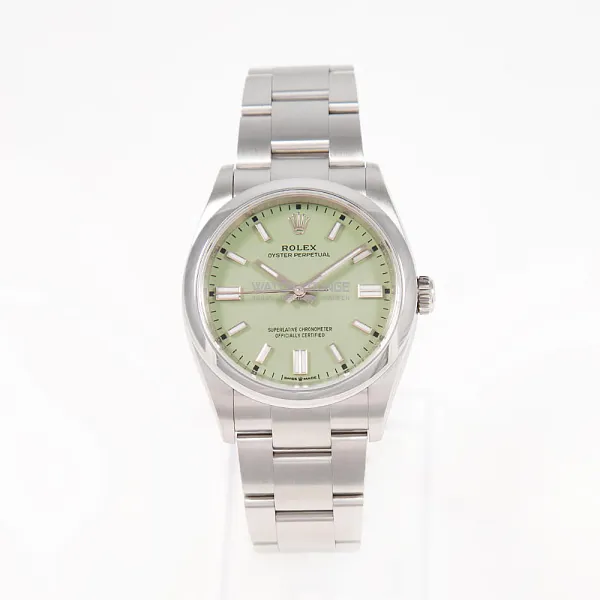 17597_watchlounge_lo.jpg
