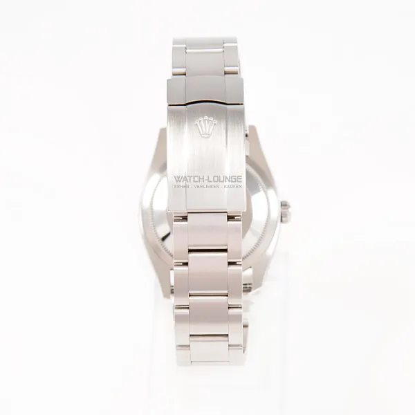 17603_watchlounge_lo.jpg