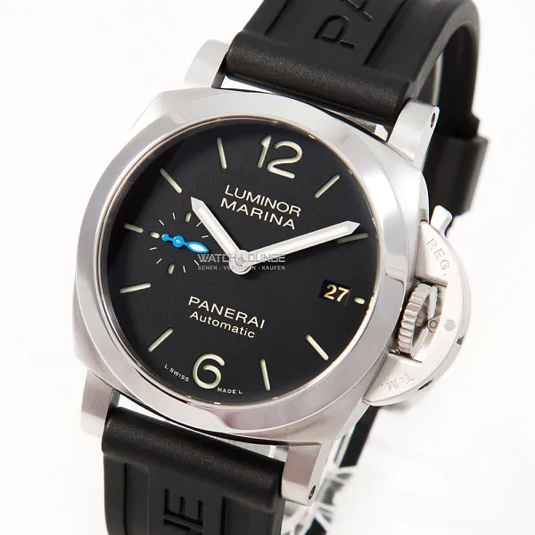 17606_watchlounge_lo_1.jpg